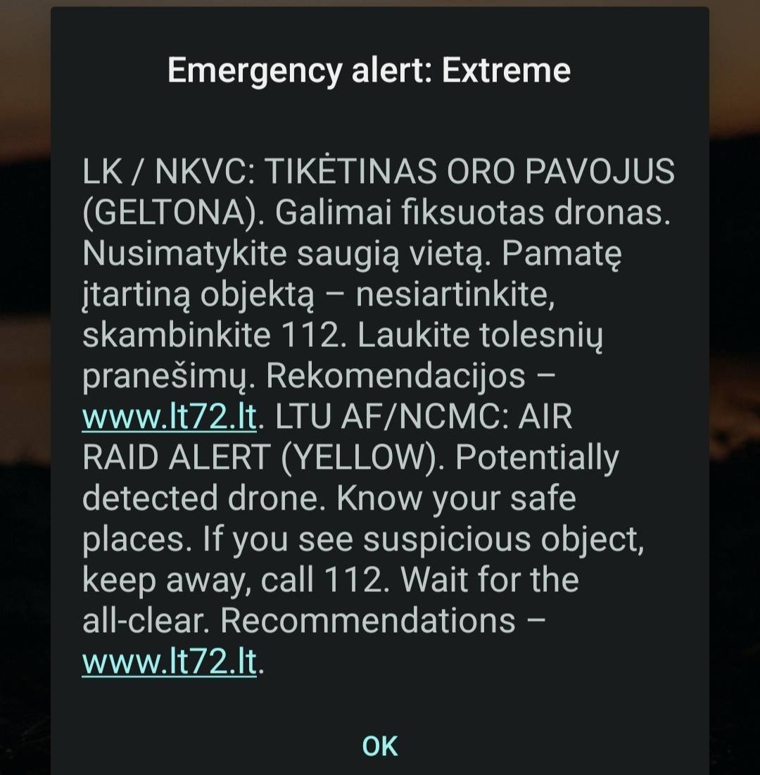A drone has been detected in northern Lithuania, south of Panevėžys. Kaunas international airport has been closed until 8:00 AM as a result, and red alerts have been issued.