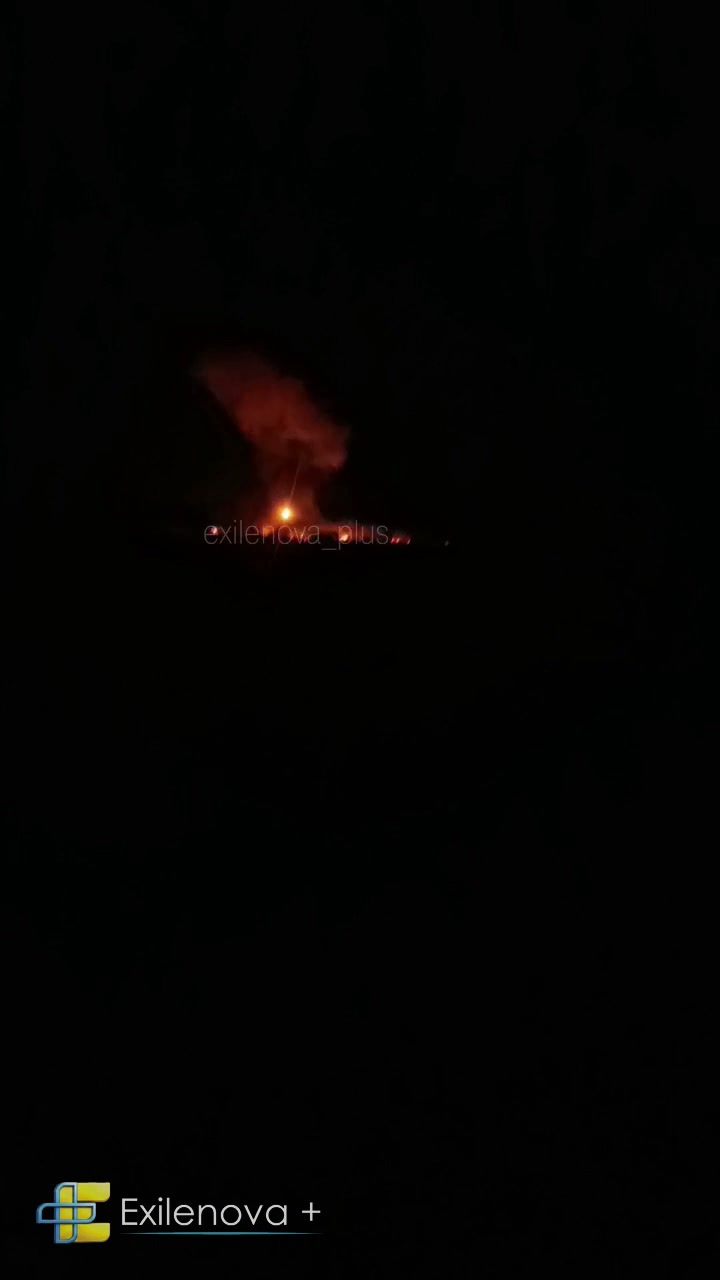 Ilmavoimien ja poliittisten tahojen raportit: Donetsk alueen miehitetyllä osalla sijaitsevan sähköinfrastruktuurin kohteeksi iskuja.