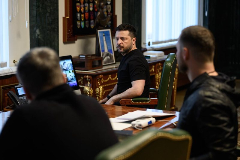 Russian forces used three ballistic missiles with cluster warheads, among other weapons, against Kyiv overnight, Ukrainian President Volodymyr Zelenskyy said. One missile struck the Pechersk district, hitting an area between the Kyiv-Pechersk Lavra and St. Vvedensky Monastery. Monastery buildings, residential buildings, shops, cafes, and other civilian infrastructure were damaged. Zelenskyy said there were no military facilities nearby.